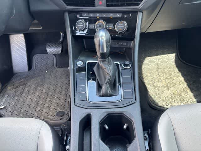 Used 2021 Volkswagen Jetta R-Line FWD image 18