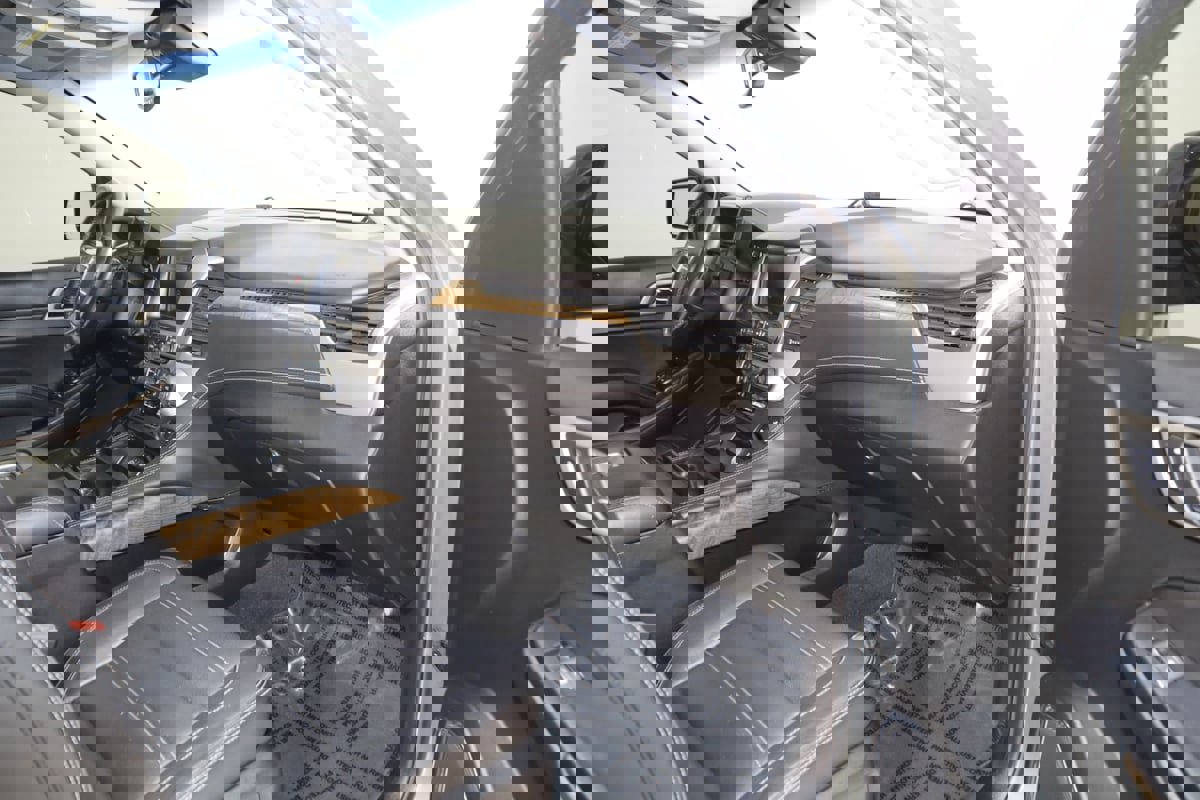 Used 2018 GMC Yukon Denali w/ Open Road Package image 44