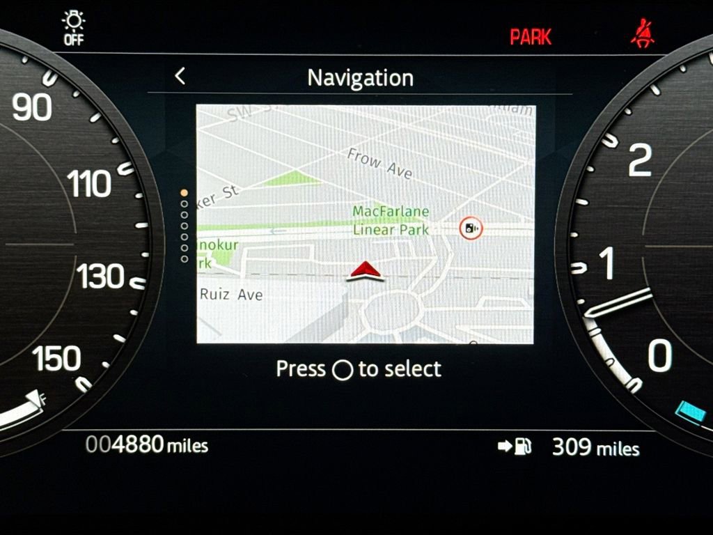 Used 2025 Land Rover Defender 110 X-Dynamic SE image 11