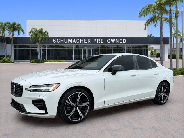 Used 2024 Volvo S60 B5 Core w/ Climate Package FWD image 3