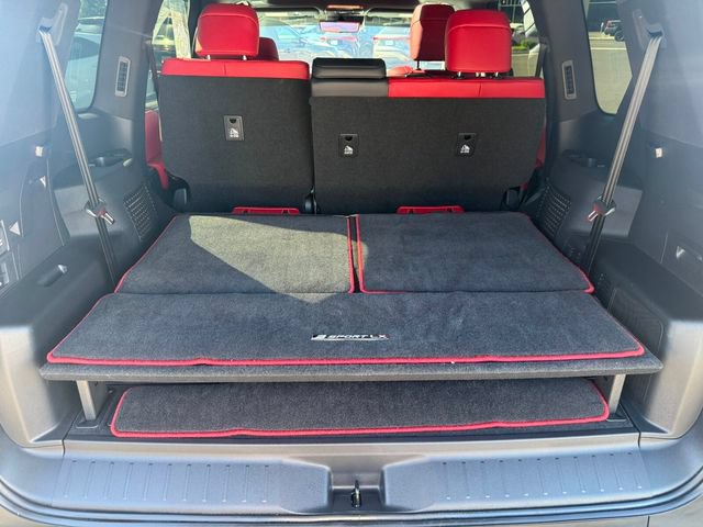 Certified 2025 Lexus LX 700h F Sport AWD/4WD image 31