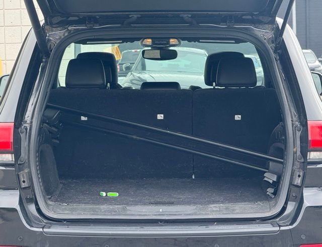 Used 2020 Jeep Grand Cherokee Altitude image 34