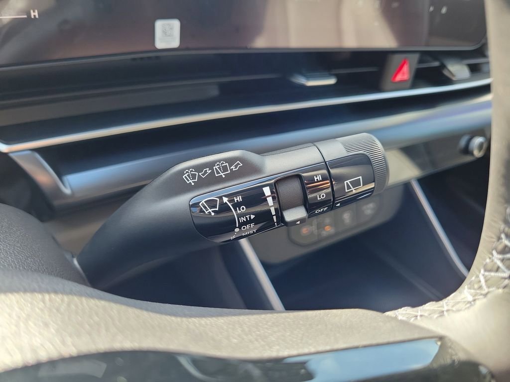 New 2026 Kia Carnival FWD image 28