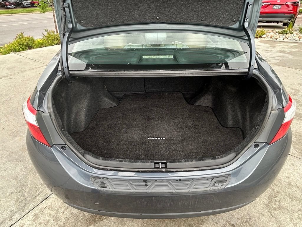 Used 2015 Toyota Corolla LE w/ Protection Package FWD image 27