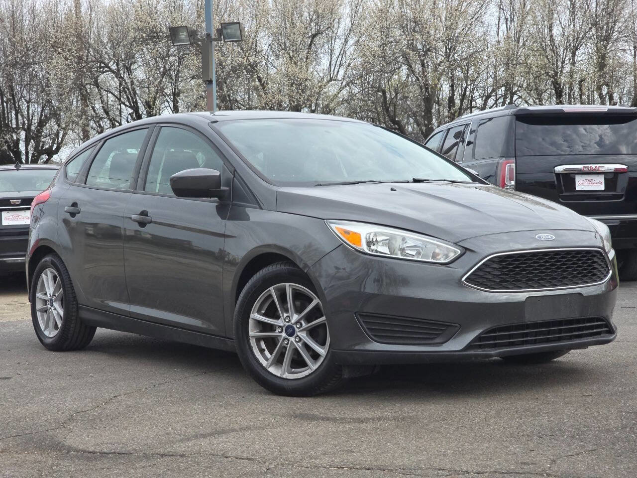 Used 2018 Ford Focus SE image 1