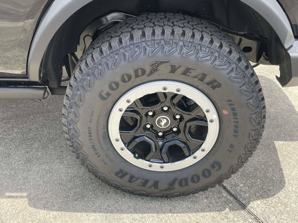 New 2025 Ford Bronco Badlands w/ Sasquatch Package AWD/4WD image 9