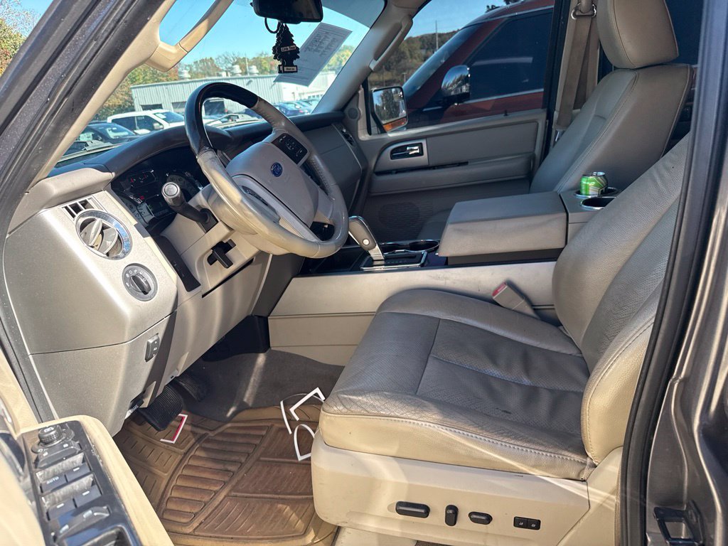 Used 2013 Ford Expedition EL Limited AWD/4WD image 6