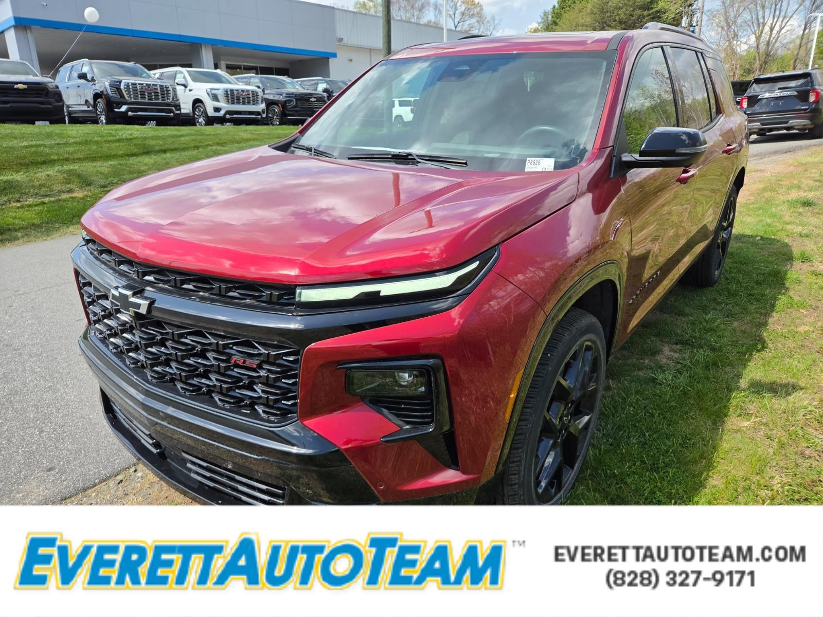 Used 2024 Chevrolet Traverse RS w/ LPO, Floor Liner Package