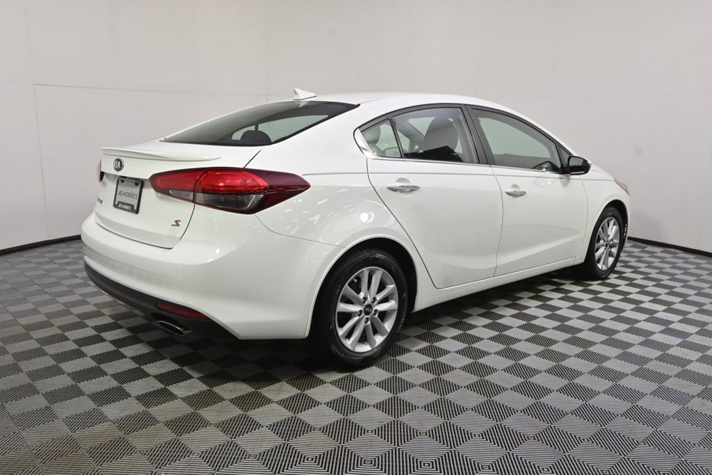 Used 2017 Kia Forte S w/ S Technology Package image 7