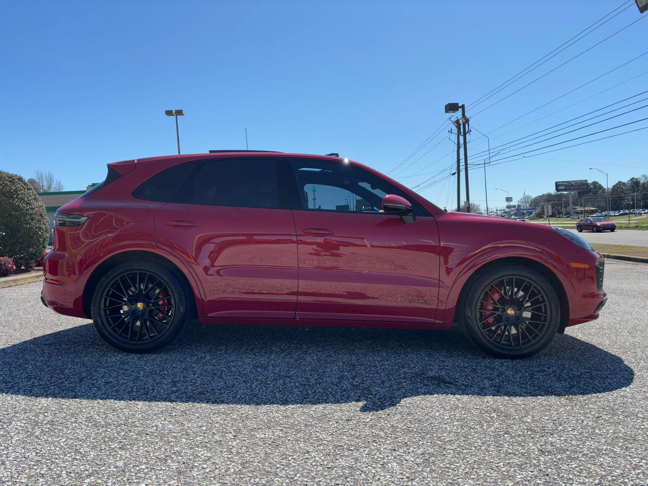Used 2023 Porsche Cayenne GTS image 7
