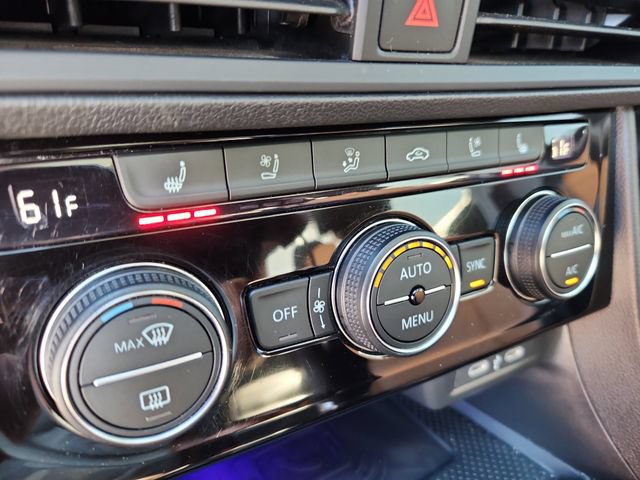 Certified 2024 Volkswagen Jetta SEL FWD image 20