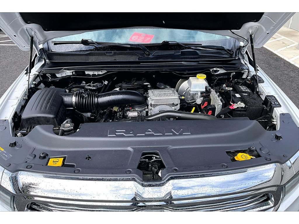 Used 2021 RAM 1500 Laramie AWD/4WD image 10