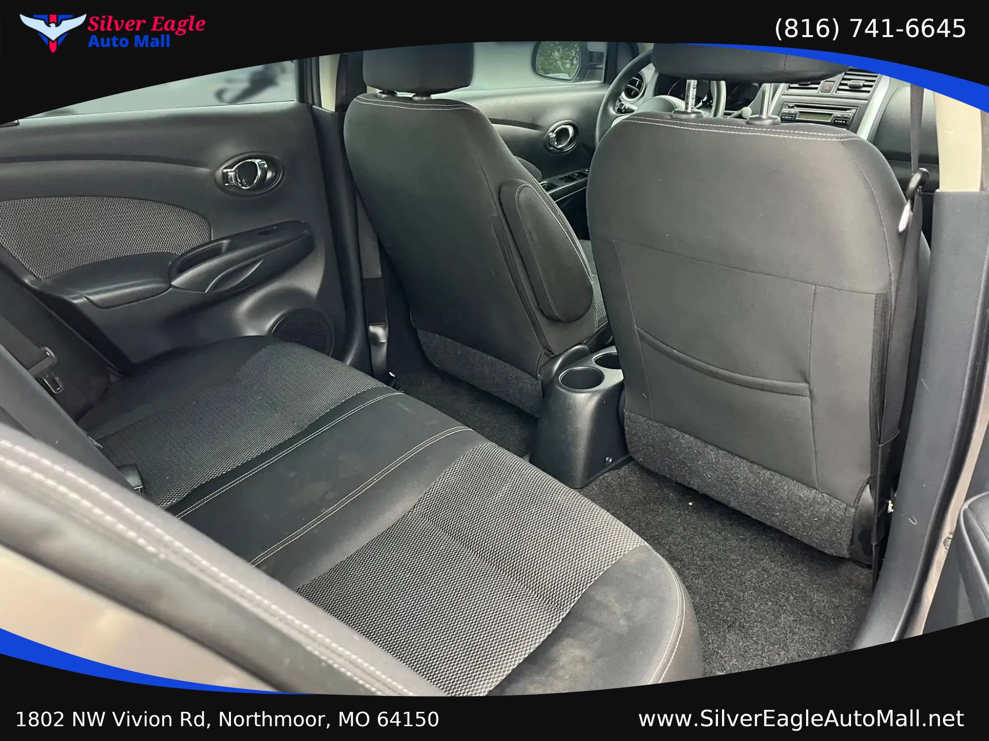 Used 2014 Nissan Versa SV FWD image 9
