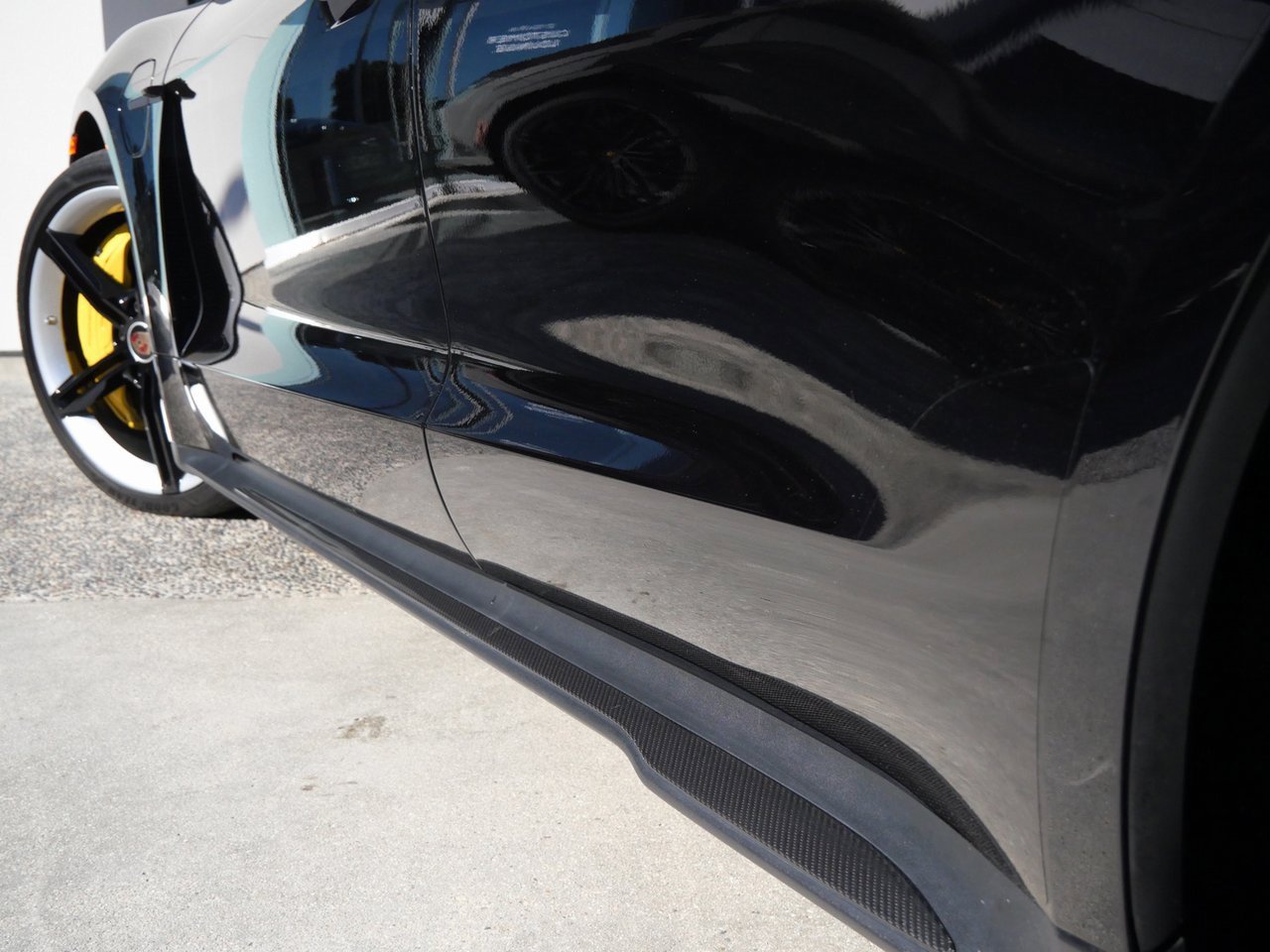 Used 2020 Porsche Taycan Turbo S image 7