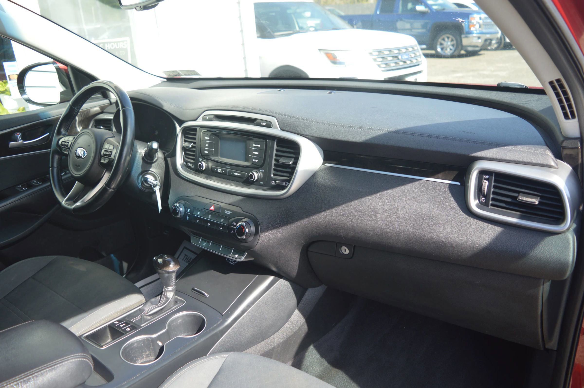 Used 2016 Kia Sorento LX w/ LX Convenience Package image 31