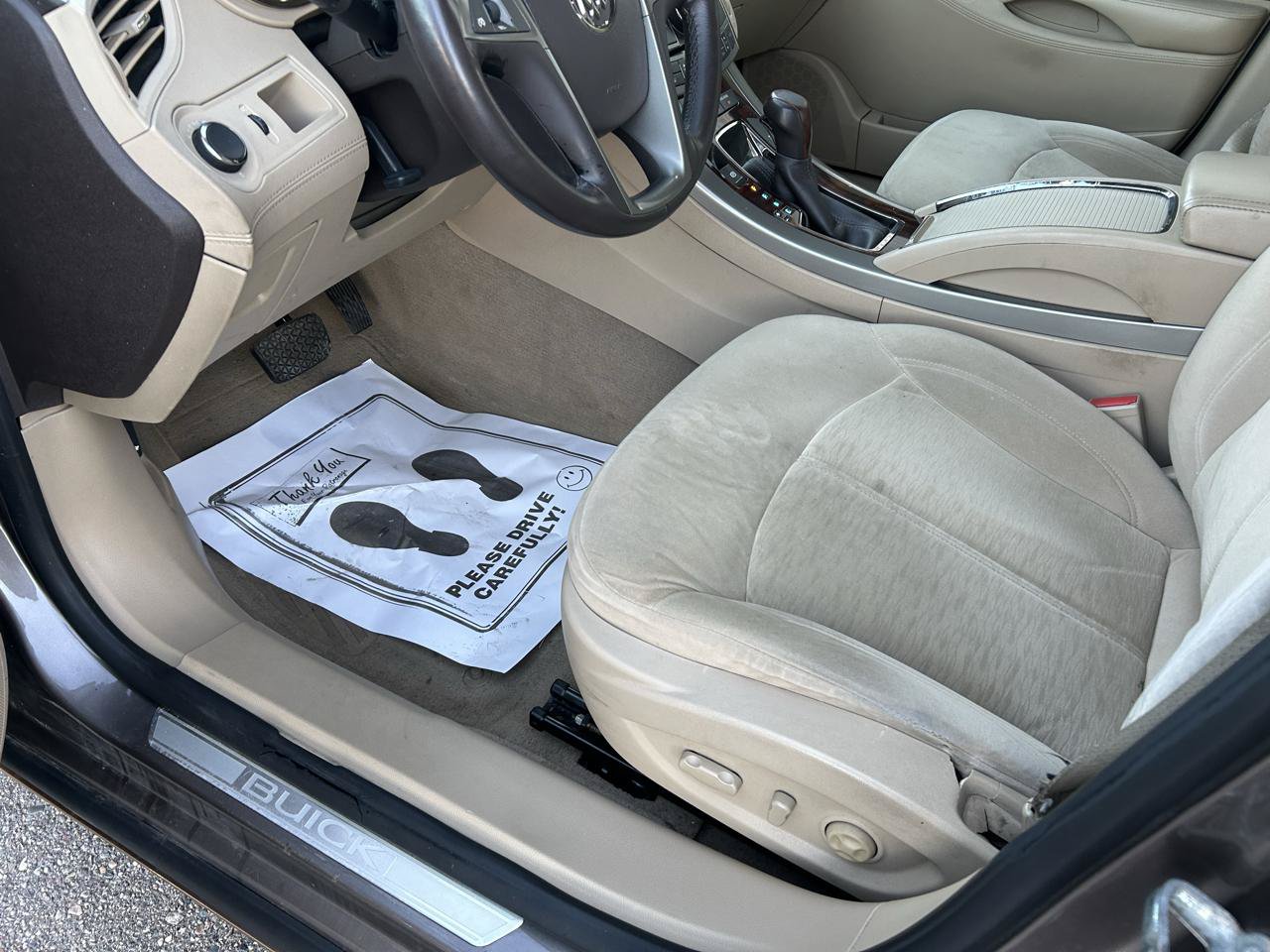 Used 2011 Buick LaCrosse CX FWD image 10
