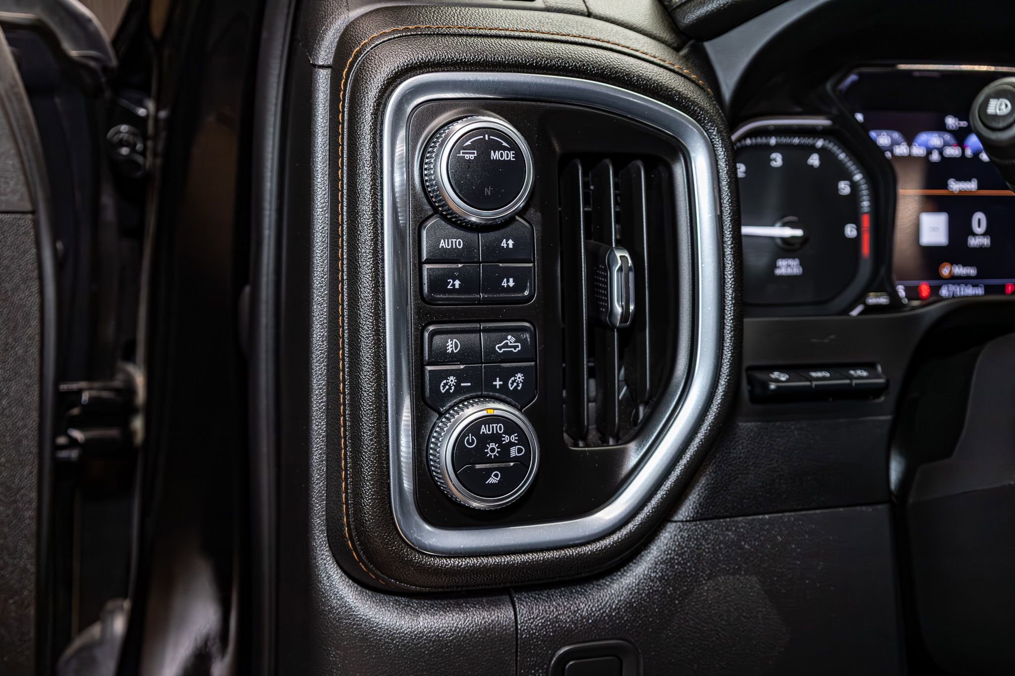 Used 2022 GMC Sierra 1500 AT4 w/ AT4 Premium Package image 16