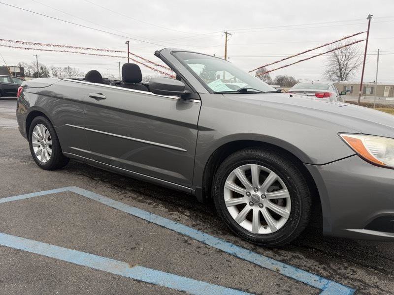 Used 2013 Chrysler 200 Touring image 38