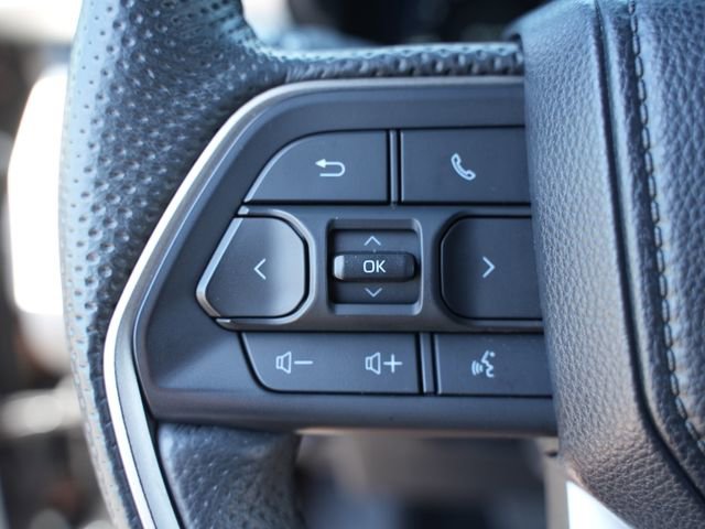 Used 2024 Toyota Tacoma TRD Off-Road AWD/4WD image 32