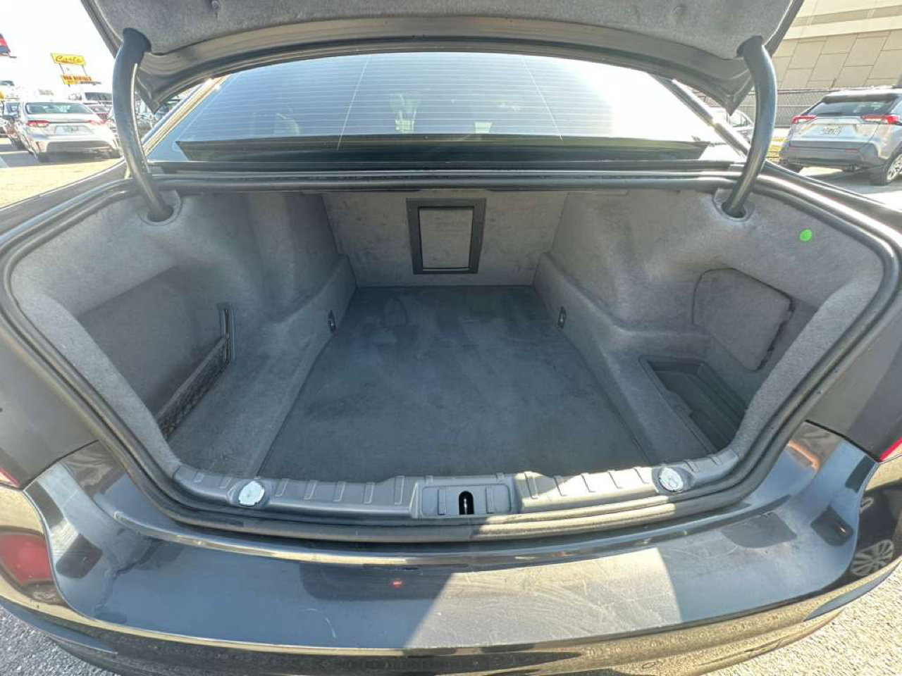 Used 2015 BMW 740i image 17