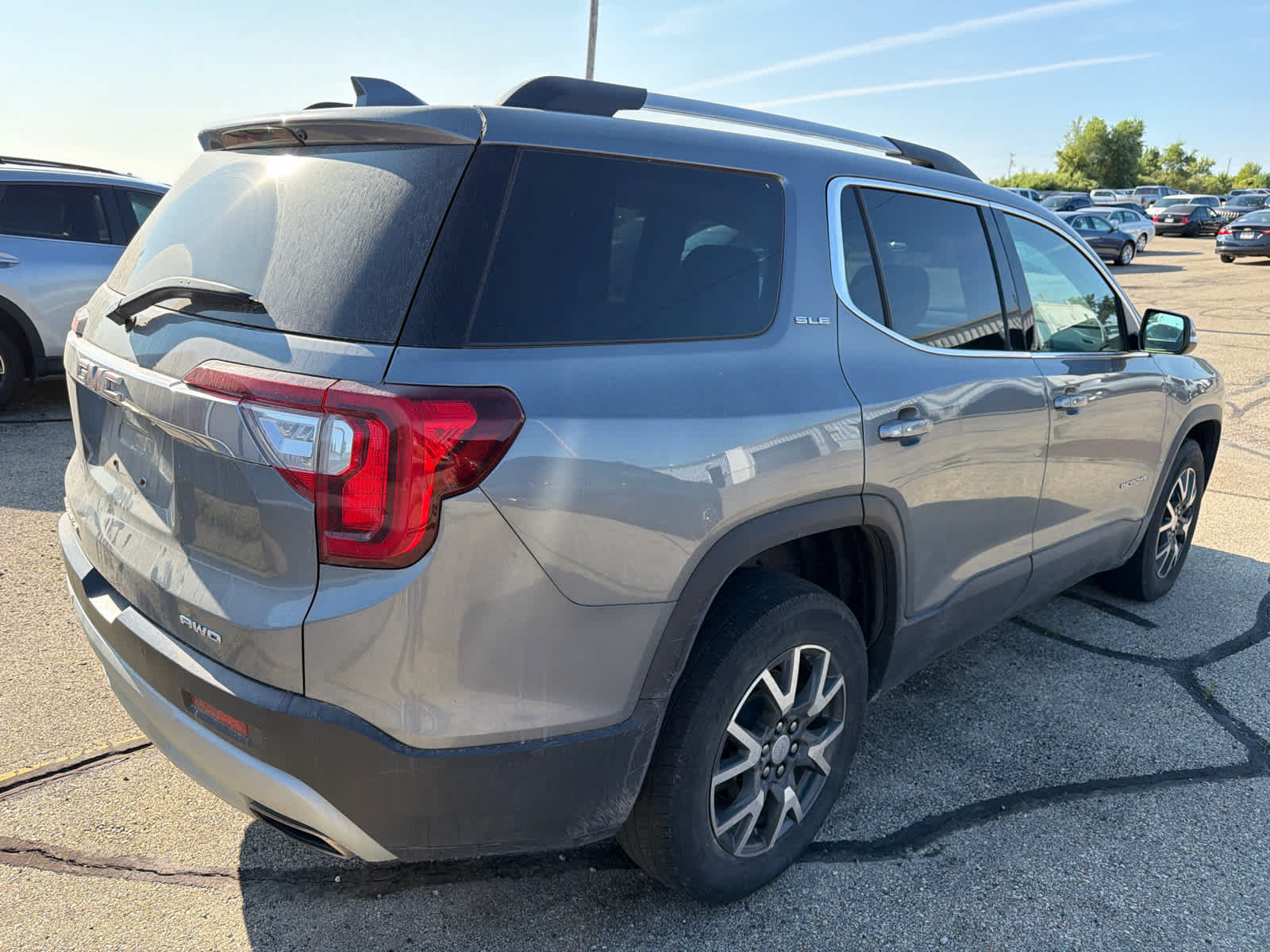 Certified 2021 GMC Acadia SLE w/ Driver Convenience Package AWD/4WD image 4