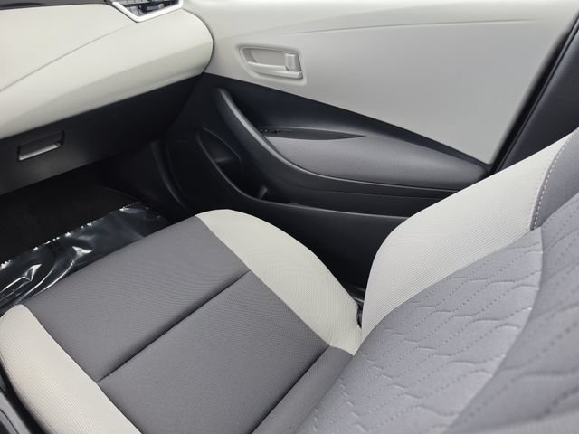 Used 2026 Toyota Corolla LE FWD image 18