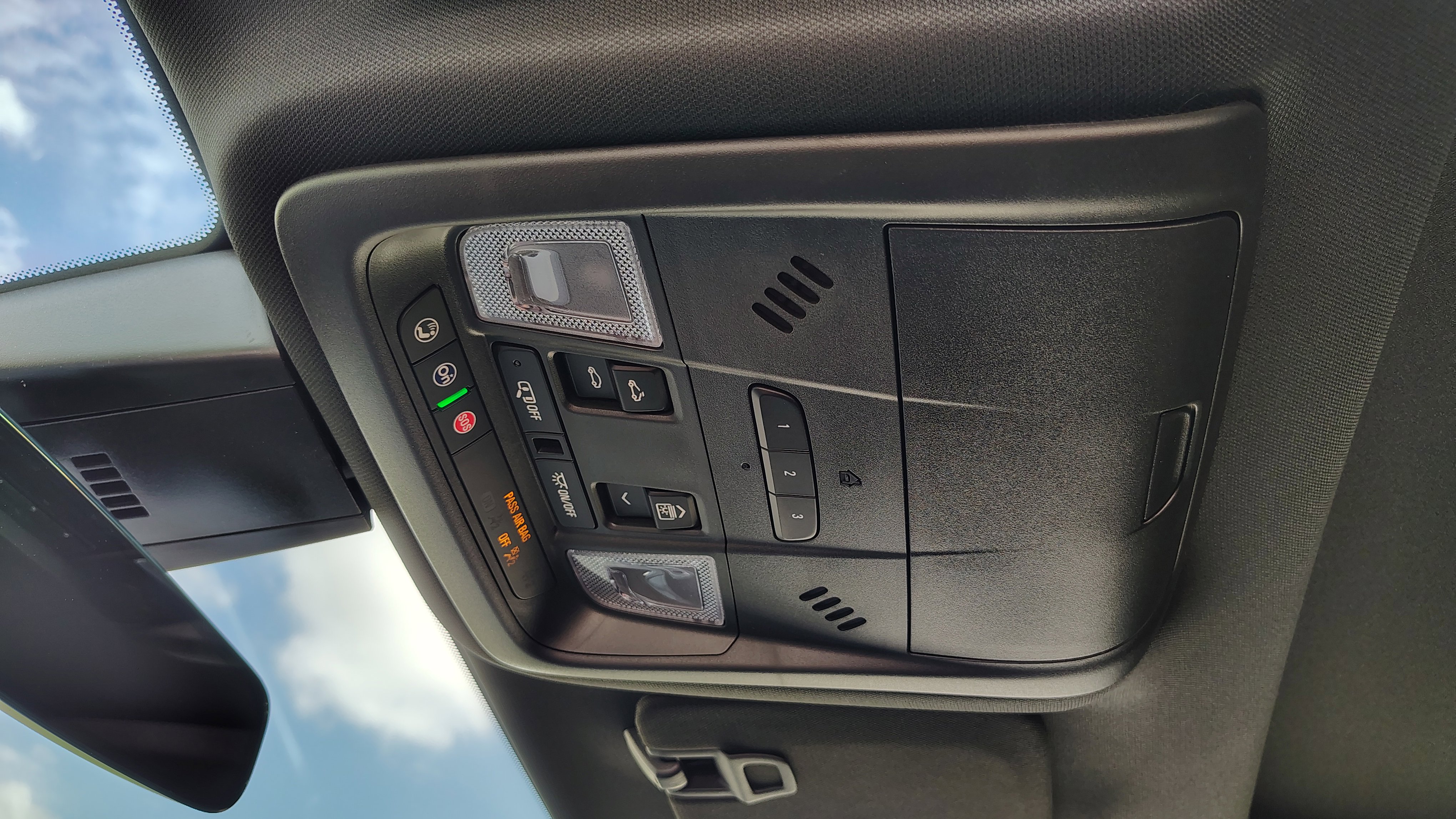 New 2025 Cadillac XT6 Luxury w/ LPO, Premium Carpet Package image 32