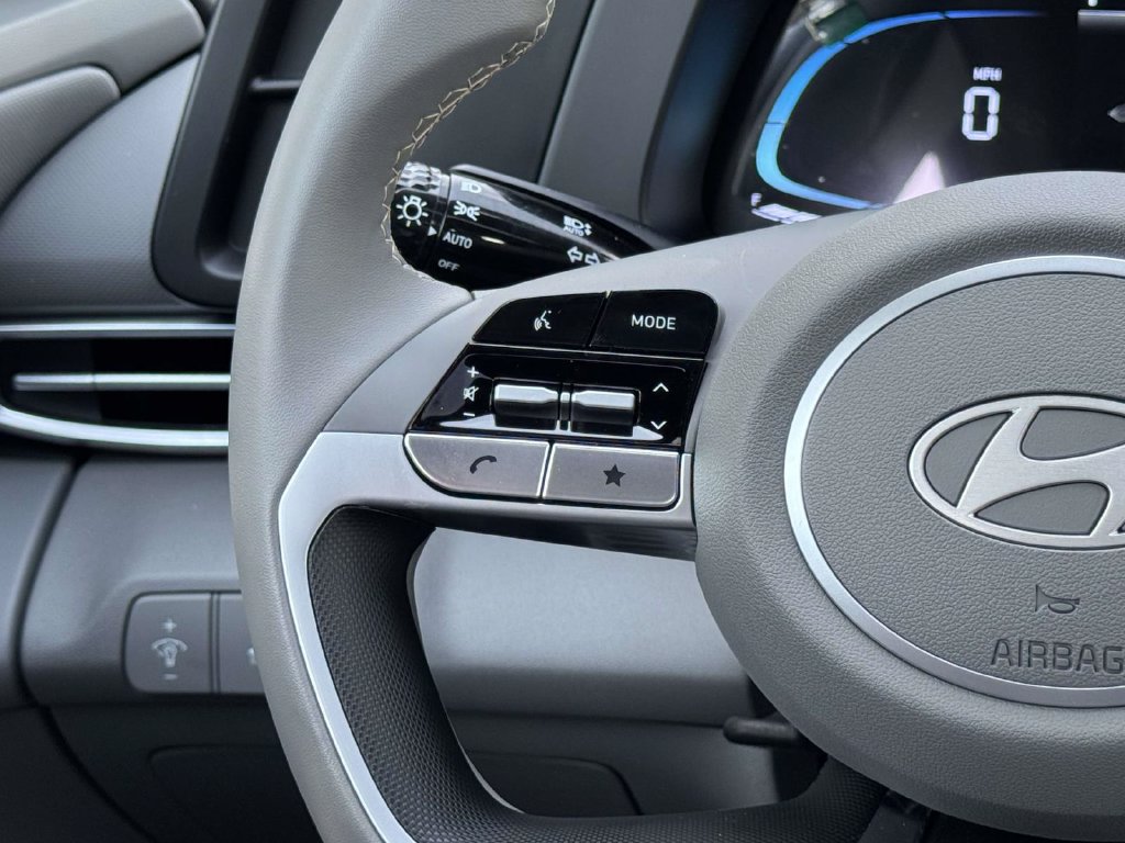 New 2026 Hyundai Elantra SEL Sport Premium FWD image 26