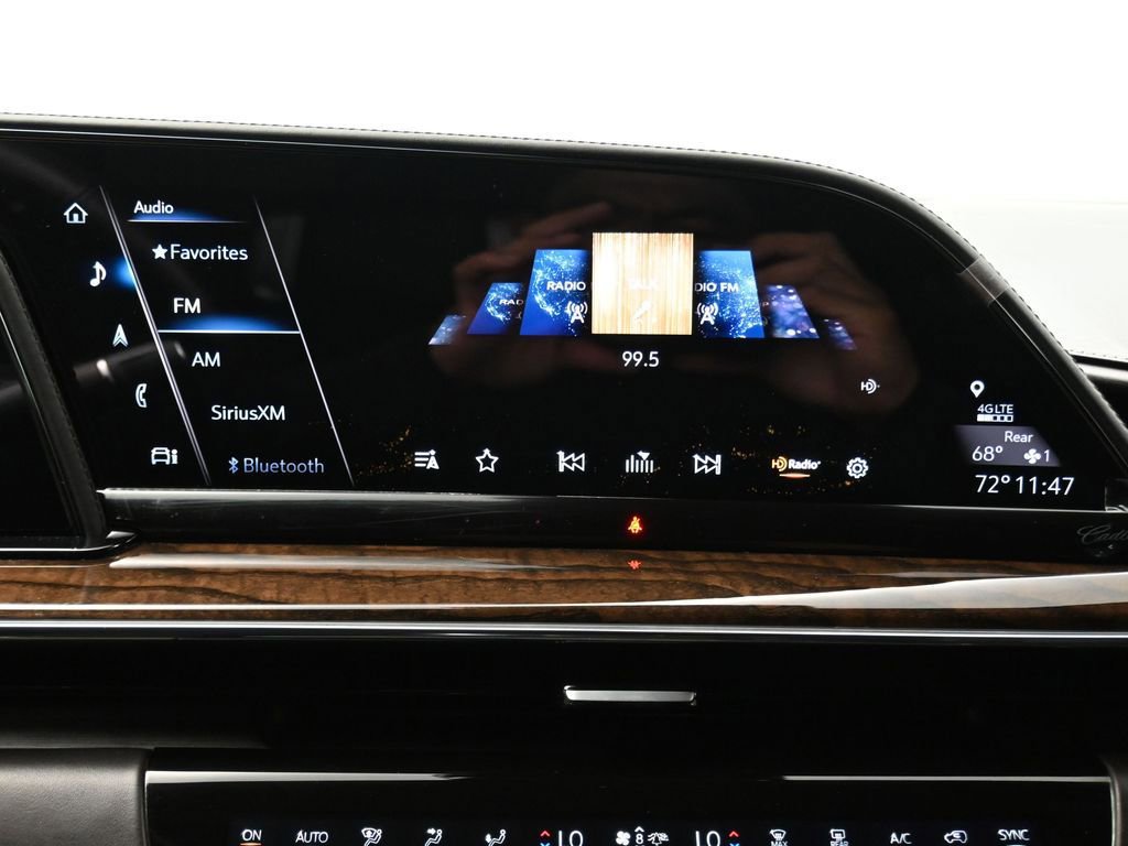 Used 2021 Cadillac Escalade ESV Premium Luxury Platinum image 24