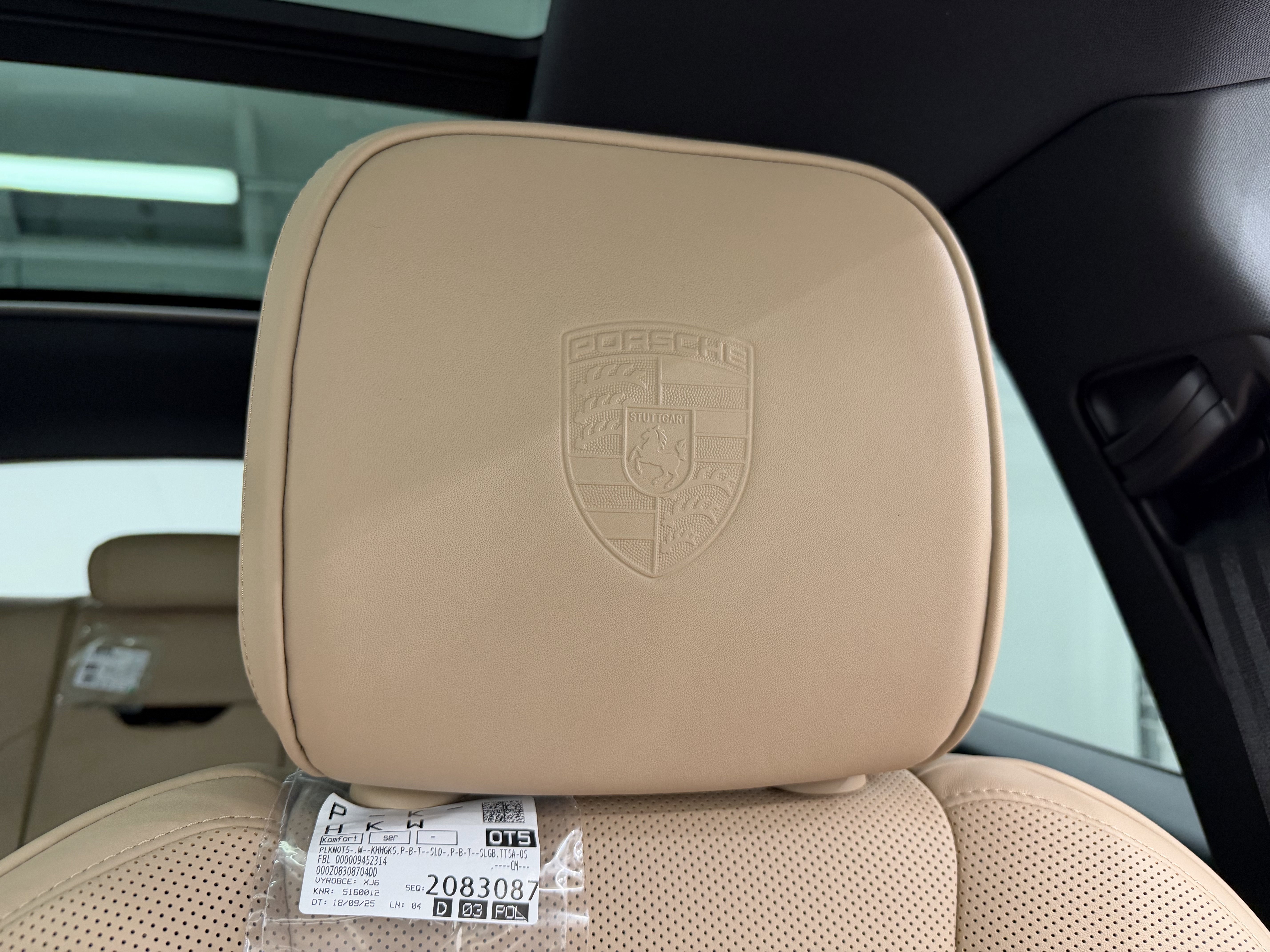 New 2026 Porsche Macan image 34