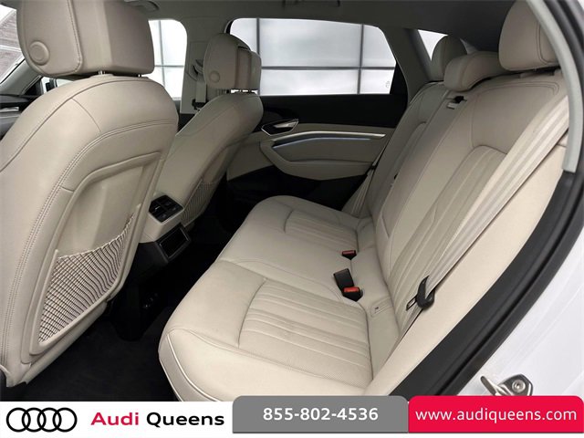Used 2024 Audi Q8 e-tron Premium Plus image 13