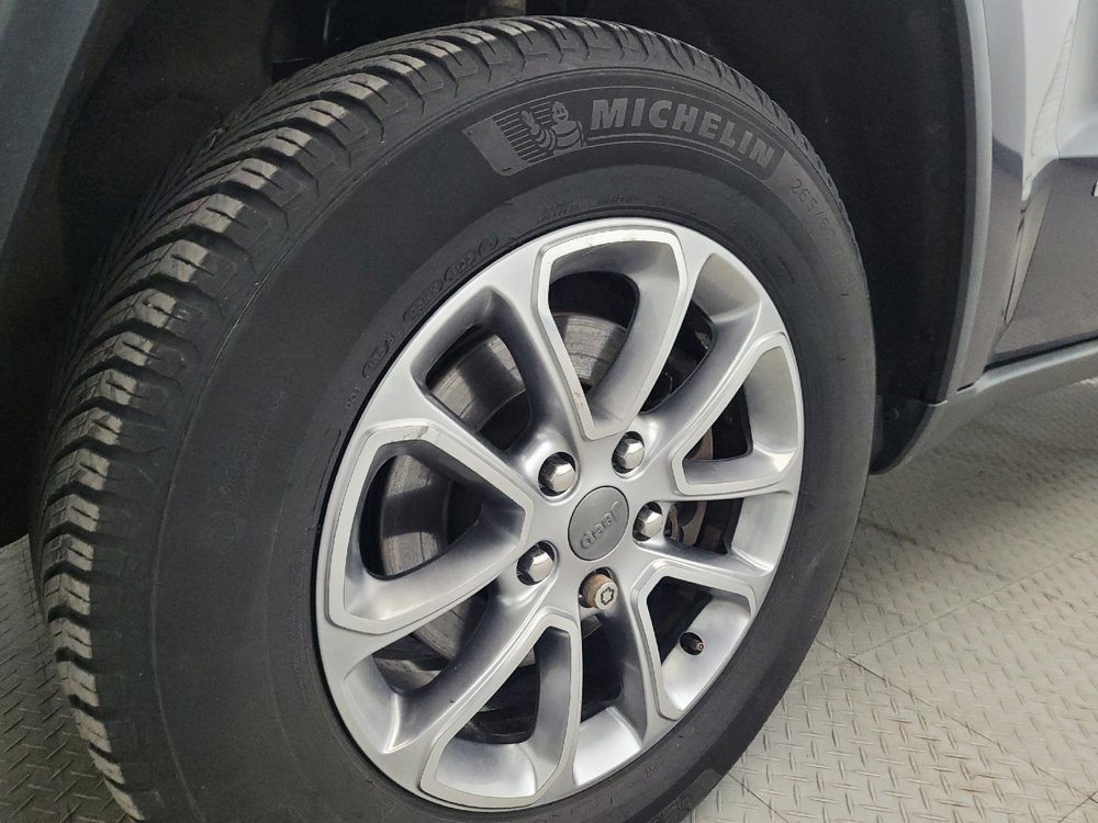 Used 2016 Jeep Grand Cherokee Limited AWD/4WD image 31