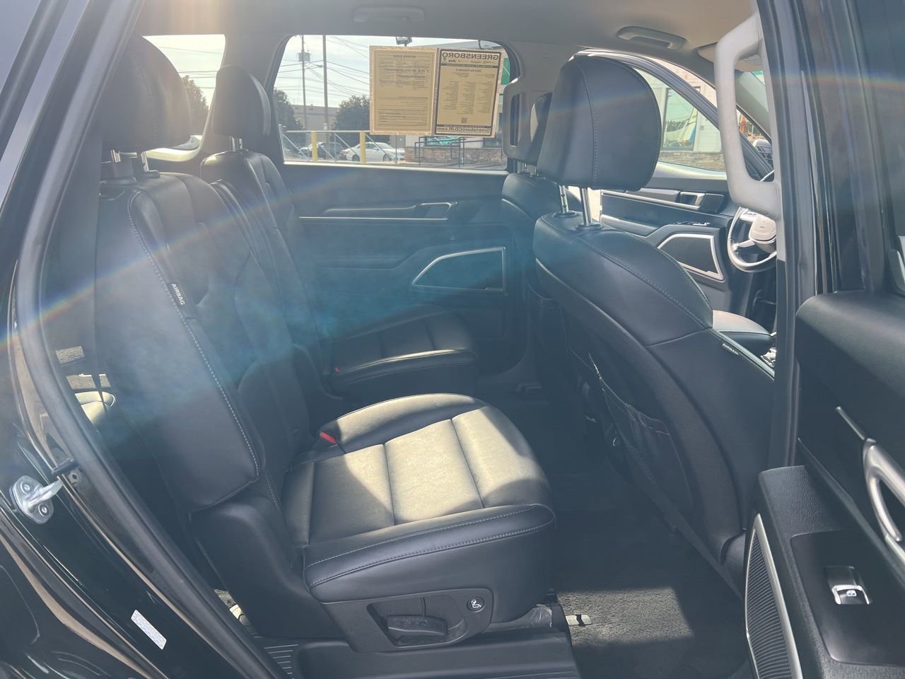 Used 2023 Kia Telluride S image 21