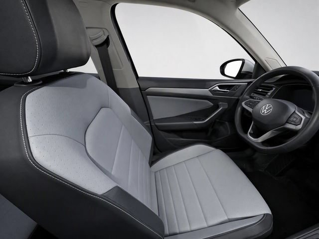Used 2025 Volkswagen Jetta SE FWD image 19