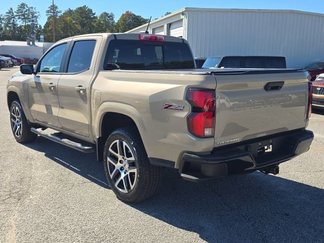 Used 2024 Chevrolet Colorado Z71 w/ Z71 Convenience Package 2 image 3