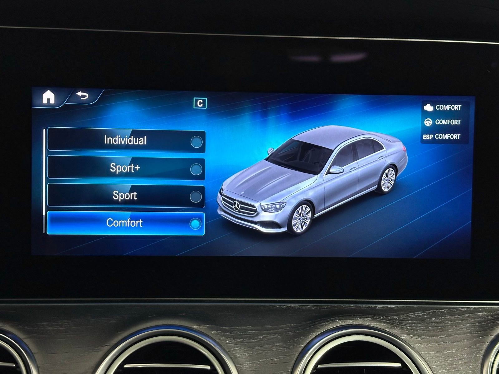 Used 2022 Mercedes-Benz E 450 4MATIC Sedan image 19