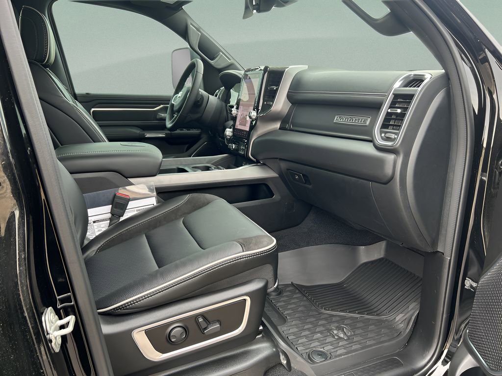 New 2025 RAM 1500 Laramie w/ Trailer Tow Group image 27