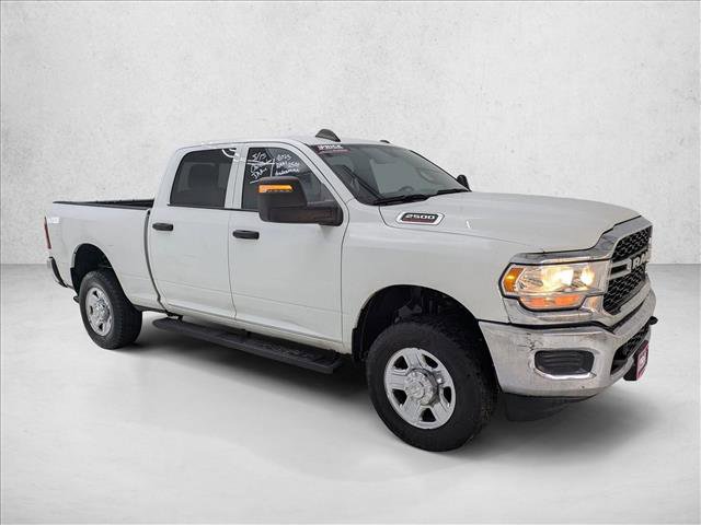 Used 2024 RAM 2500 Tradesman w/ Chrome Appearance Group AWD/4WD video 3