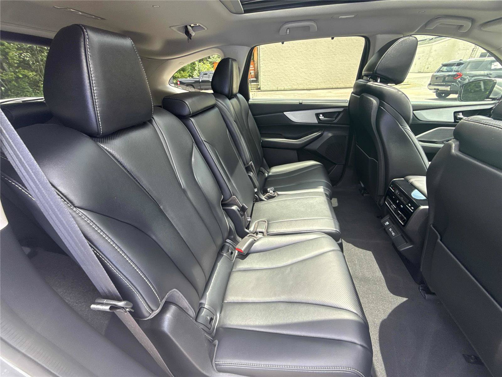 Used 2023 Acura MDX w/ Technology Package FWD image 29