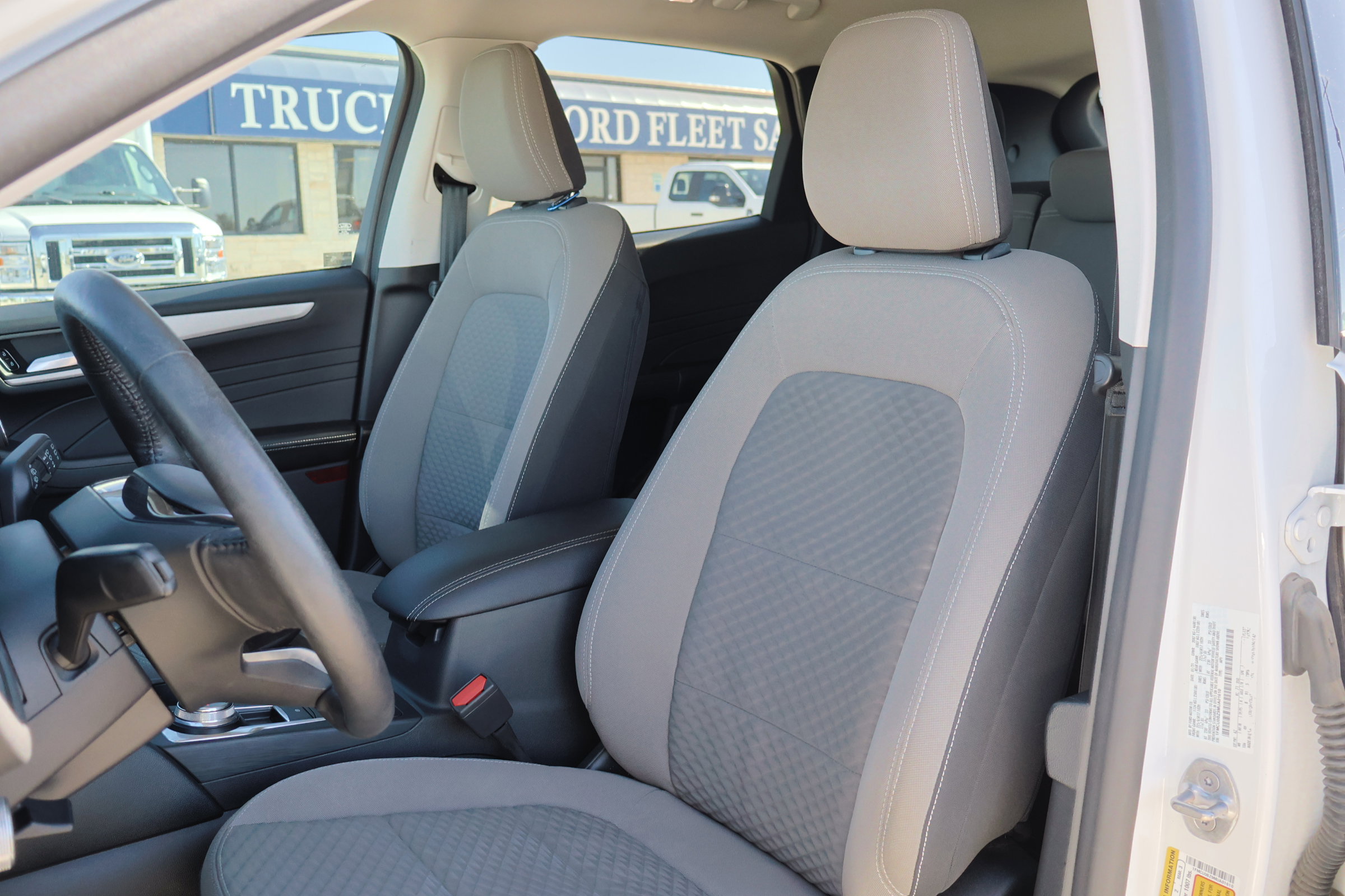 Certified 2021 Ford Escape SE w/ Cold Weather Package image 16