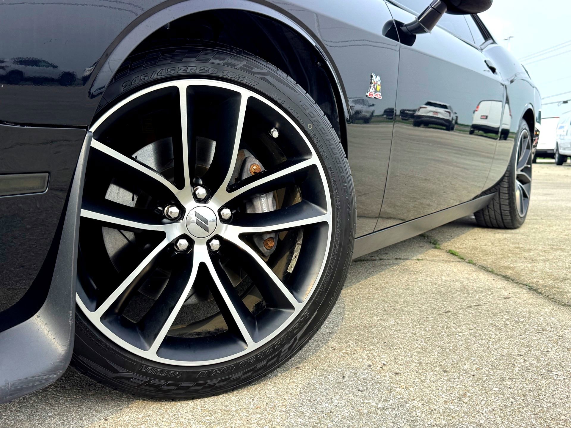 Used 2018 Dodge Challenger R/T Scat Pack RWD image 2