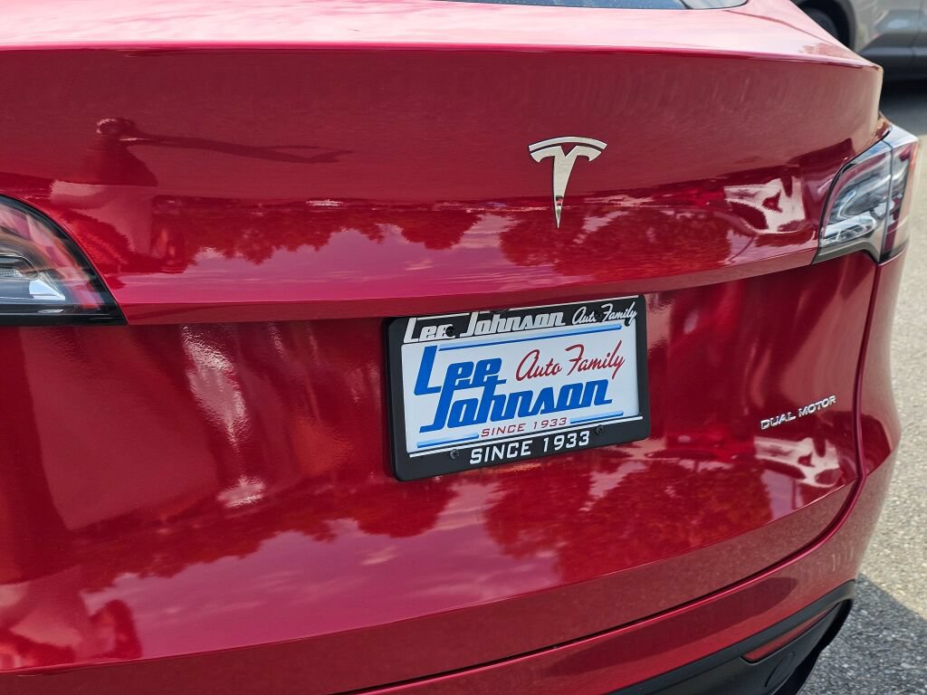 Used 2023 Tesla Model Y Long Range AWD/4WD image 25