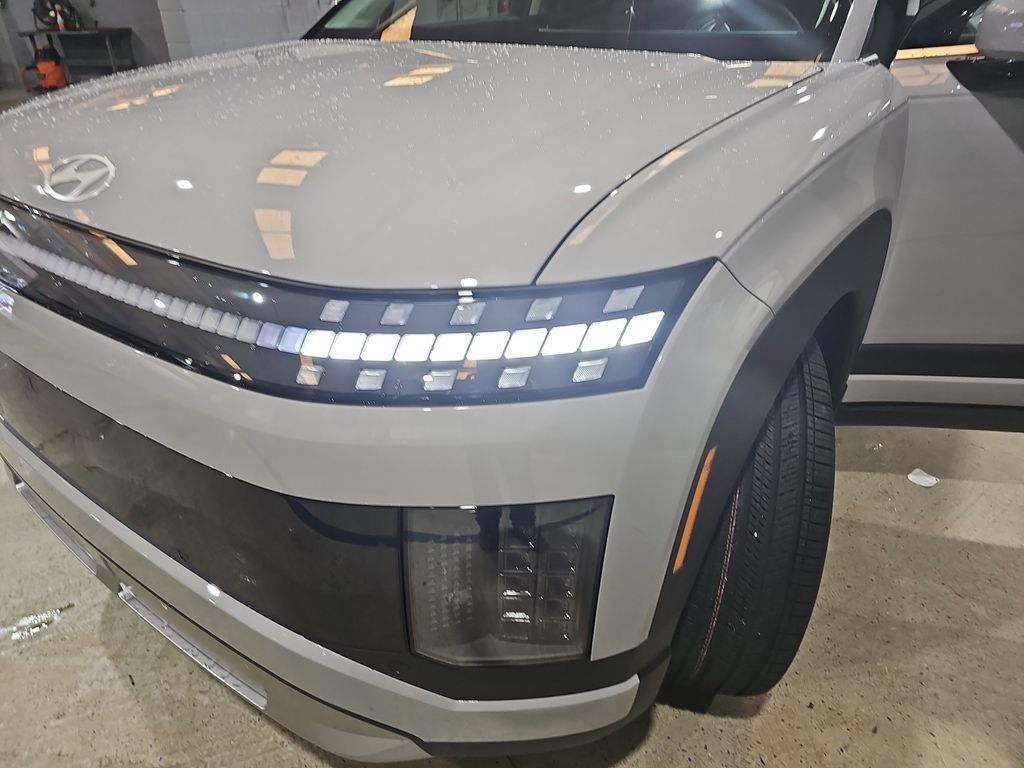 New 2026 Hyundai Ioniq 9 SE w/ Tow & Go Package image 33