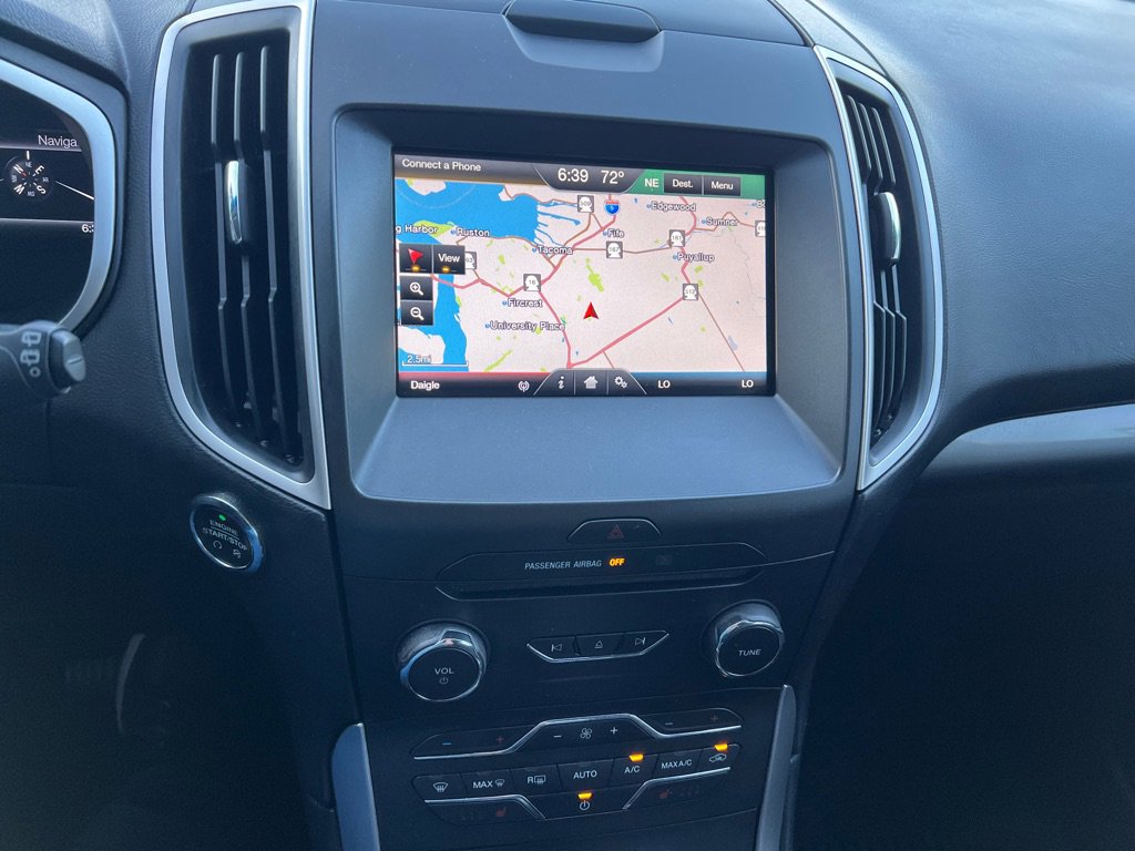 Used 2015 Ford Edge SEL w/ Equipment Group 201A AWD/4WD image 22