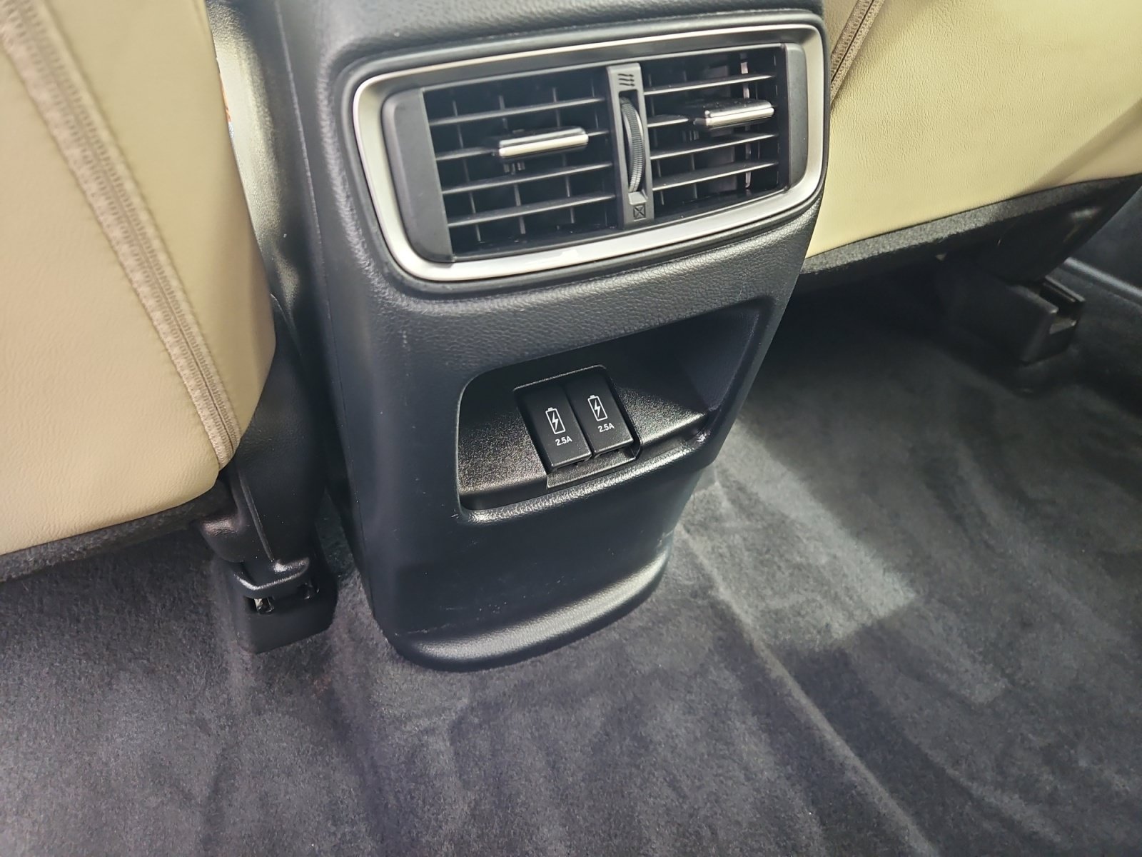Used 2022 Honda CR-V Touring image 13
