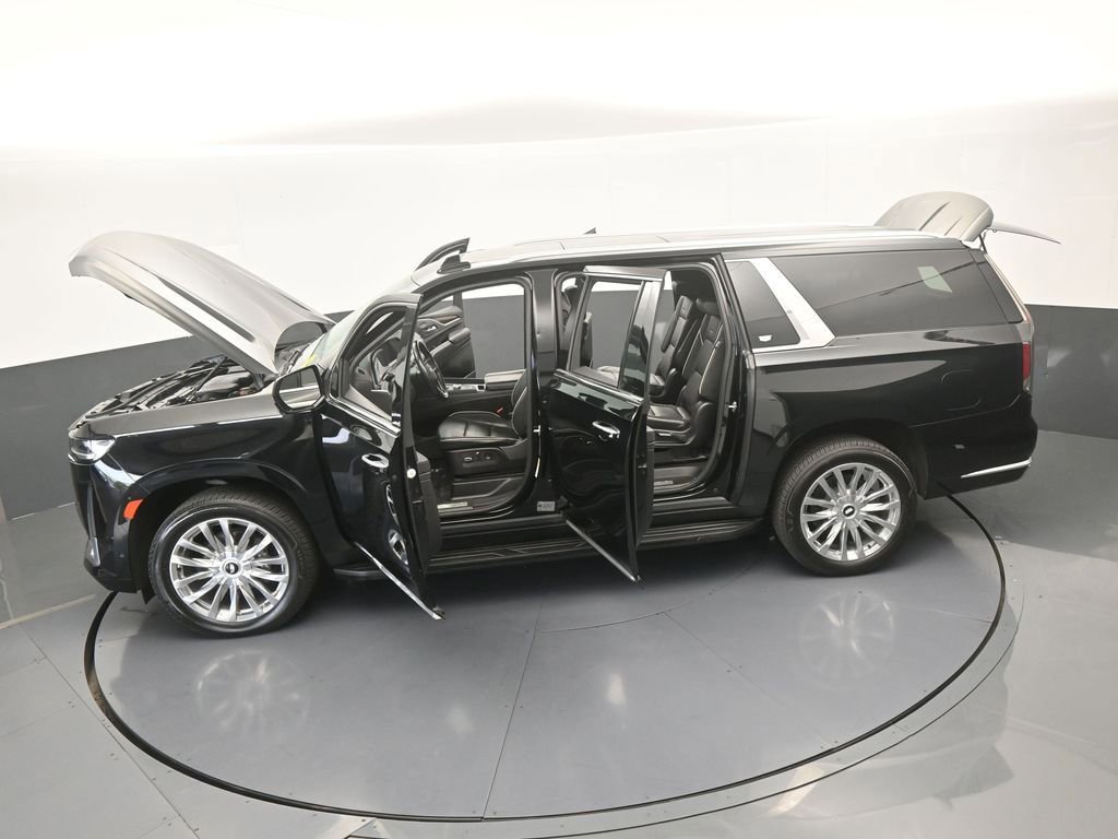 Used 2023 Cadillac Escalade ESV Premium Luxury image 79