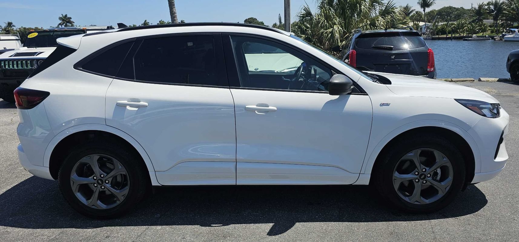 Used 2023 Ford Escape ST-Line AWD/4WD image 18