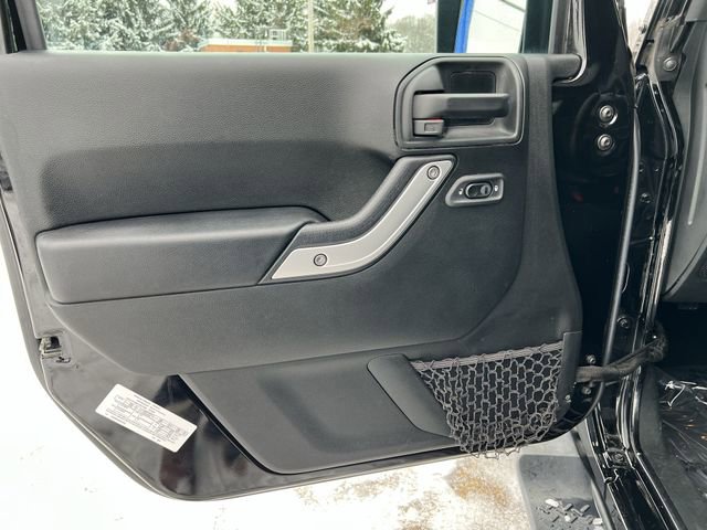 Used 2018 Jeep Wrangler Unlimited Sahara image 21