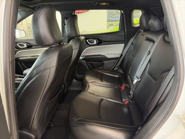 Used 2024 Jeep Compass Limited w/ Sun and Sound Group image 11