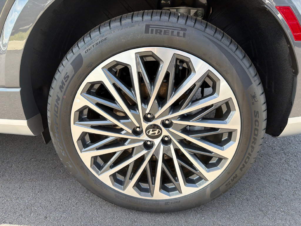 New 2026 Hyundai Palisade Calligraphy FWD image 19